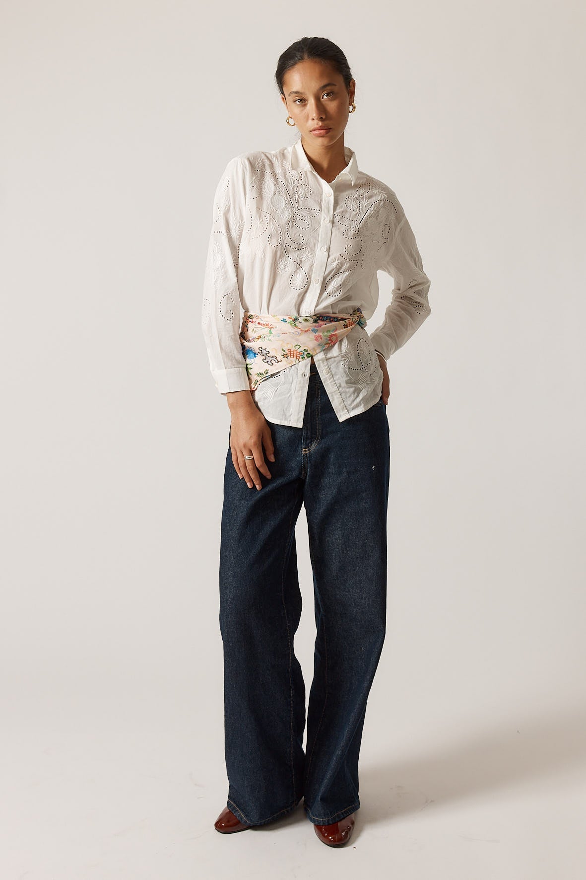 Rubyyaya Driftwood Shirt (White)
