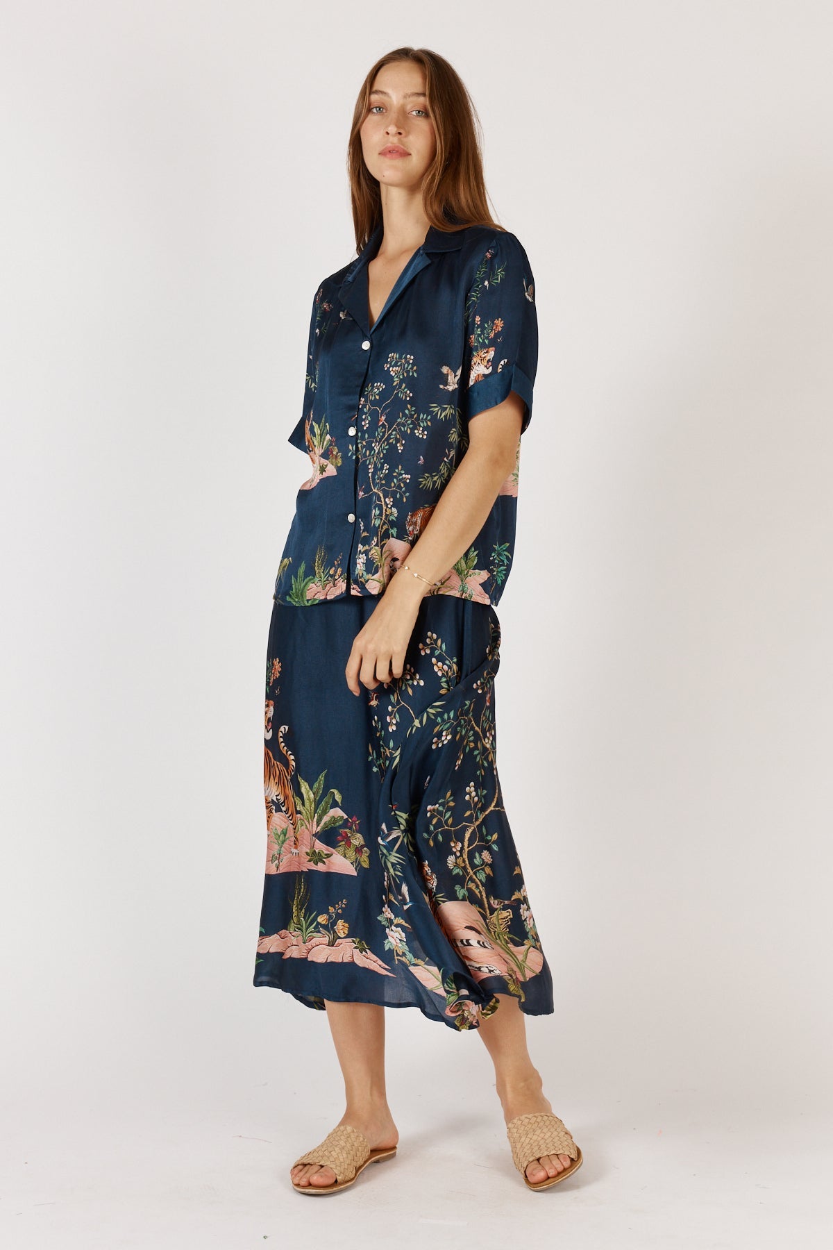 Rubyyaya Machali Shirt (Navy)