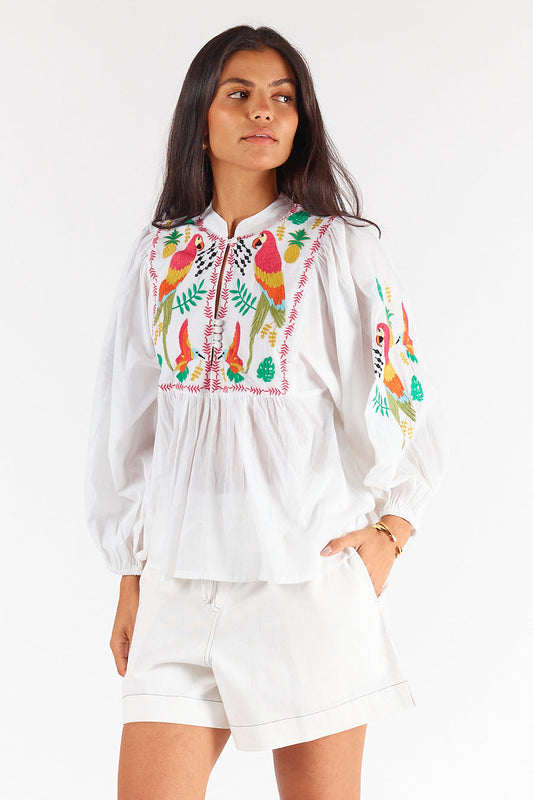 Image of a model wearing Shorts. Productname: Rubyyaya Pula Short White in White colour by brand - Rubyyaya