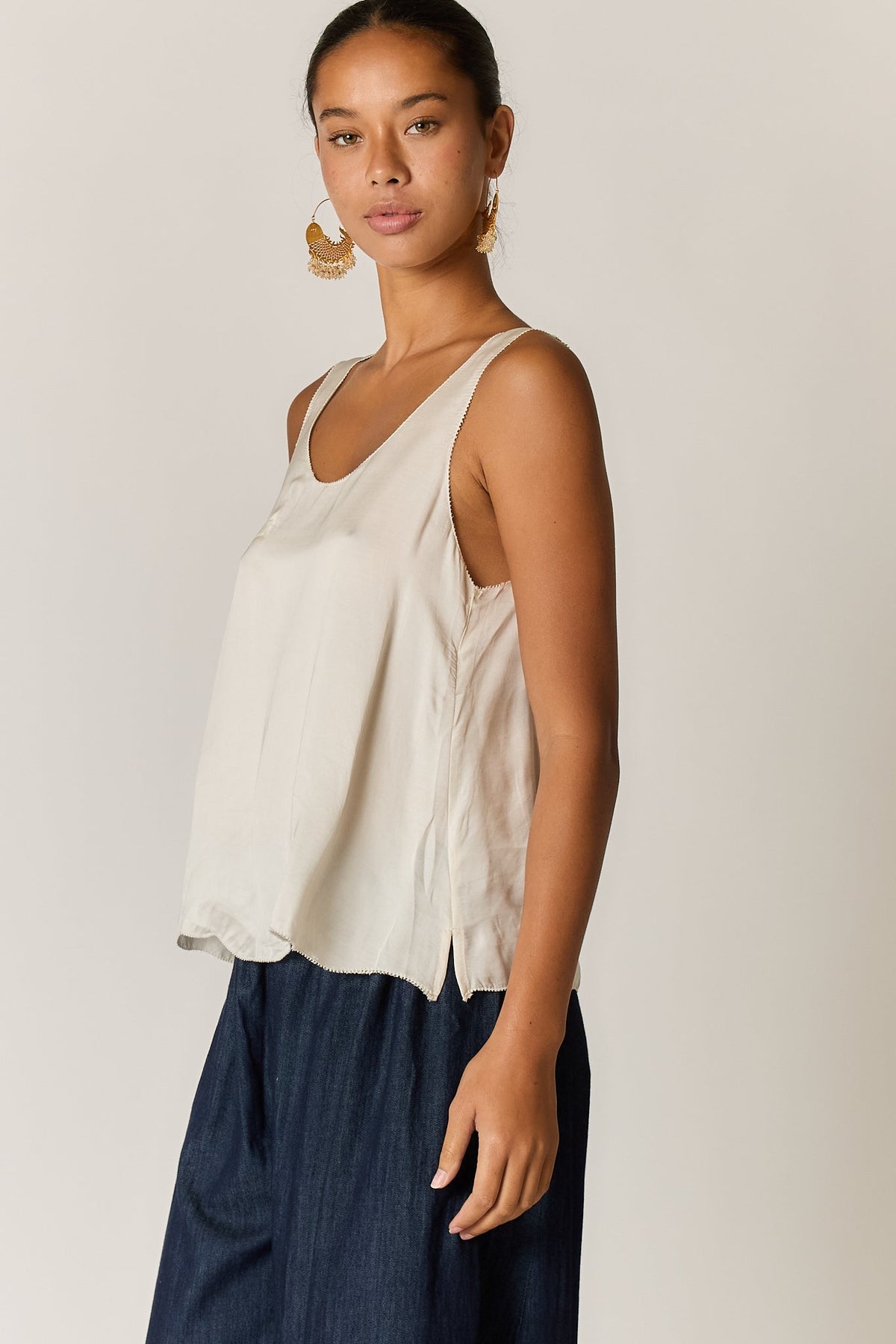 Rubyyaya Munchen Singlet (Cream)