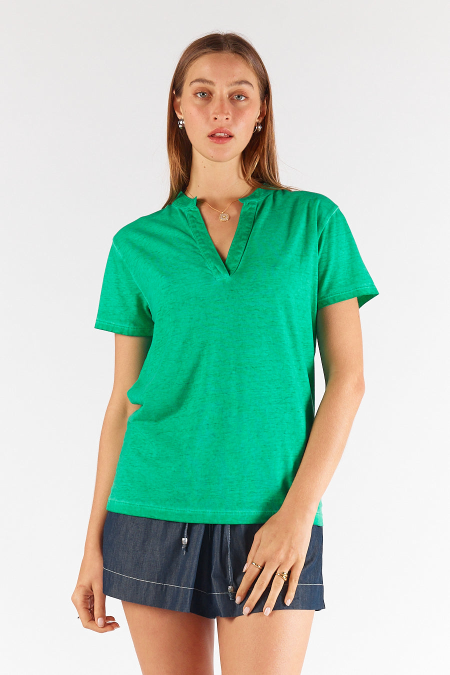 Rubyyaya Plain Collar T-Shirt (Emerald)