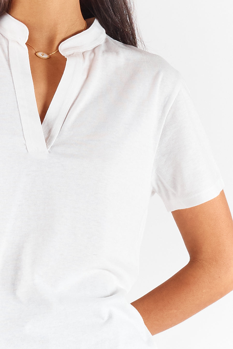 Rubyyaya Plain Collar T-Shirt (White)