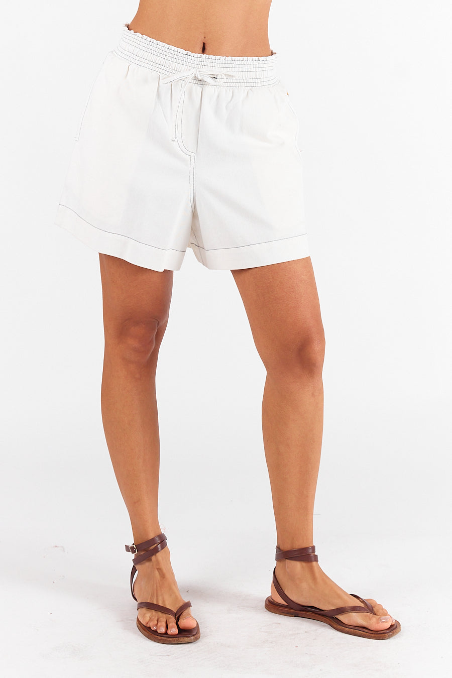 Rubyyaya Pula Short (White)