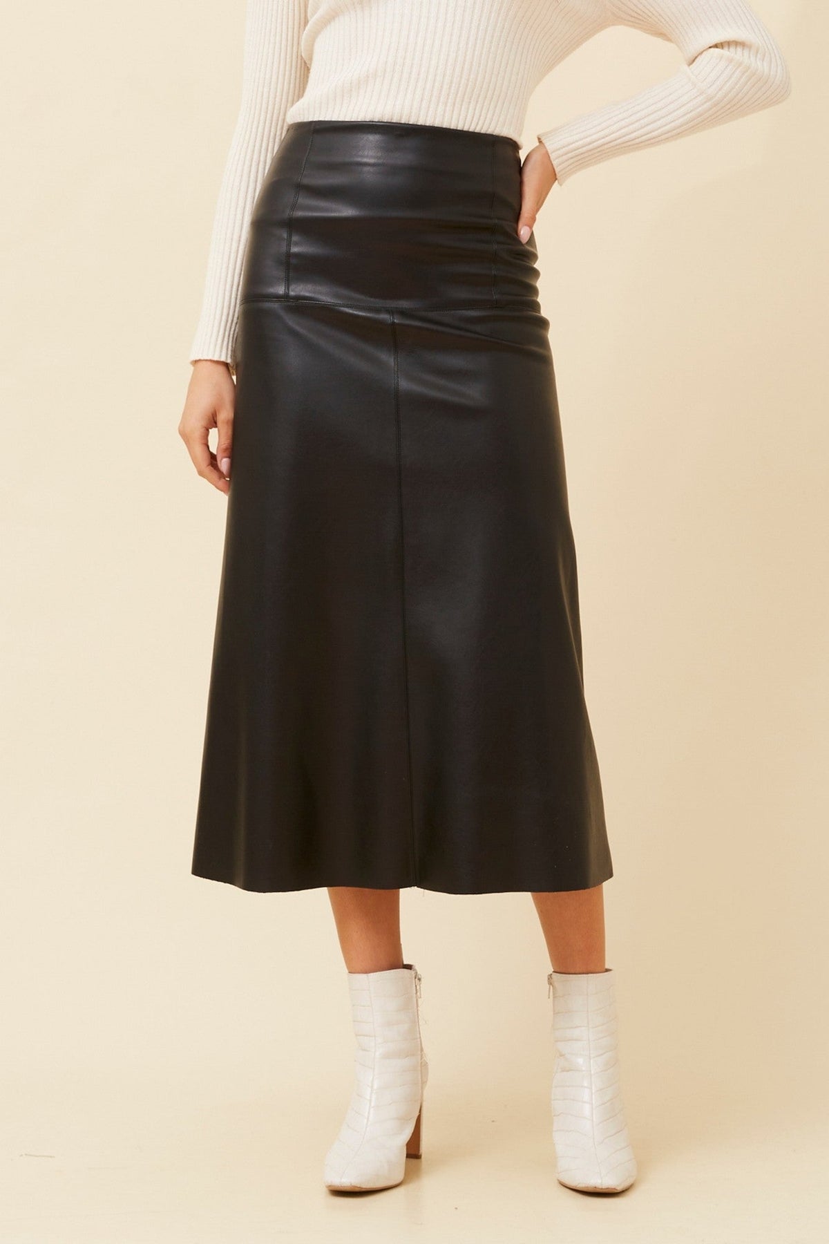 AUBREE VEGAN LEATHER SKIRT (Black)