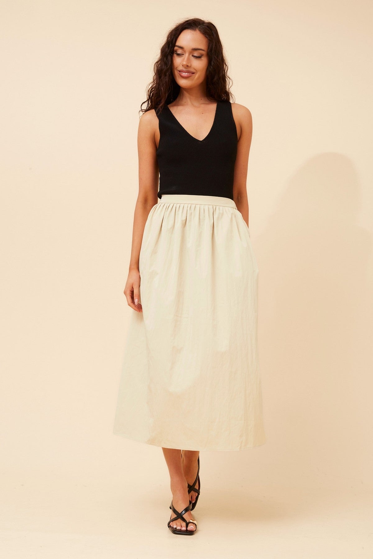 HADI SOLID MIDI SKIRT (Black)