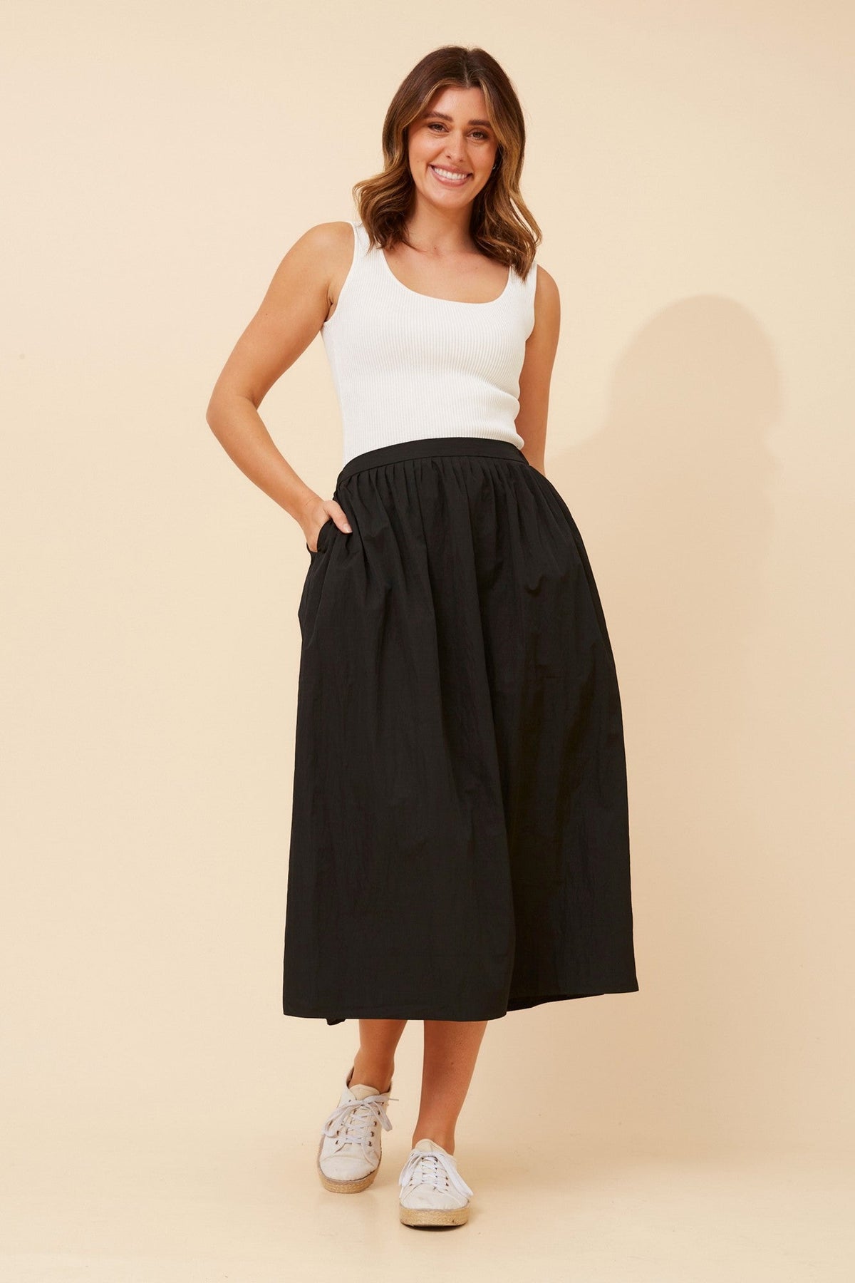 HADI SOLID MIDI SKIRT (Black)