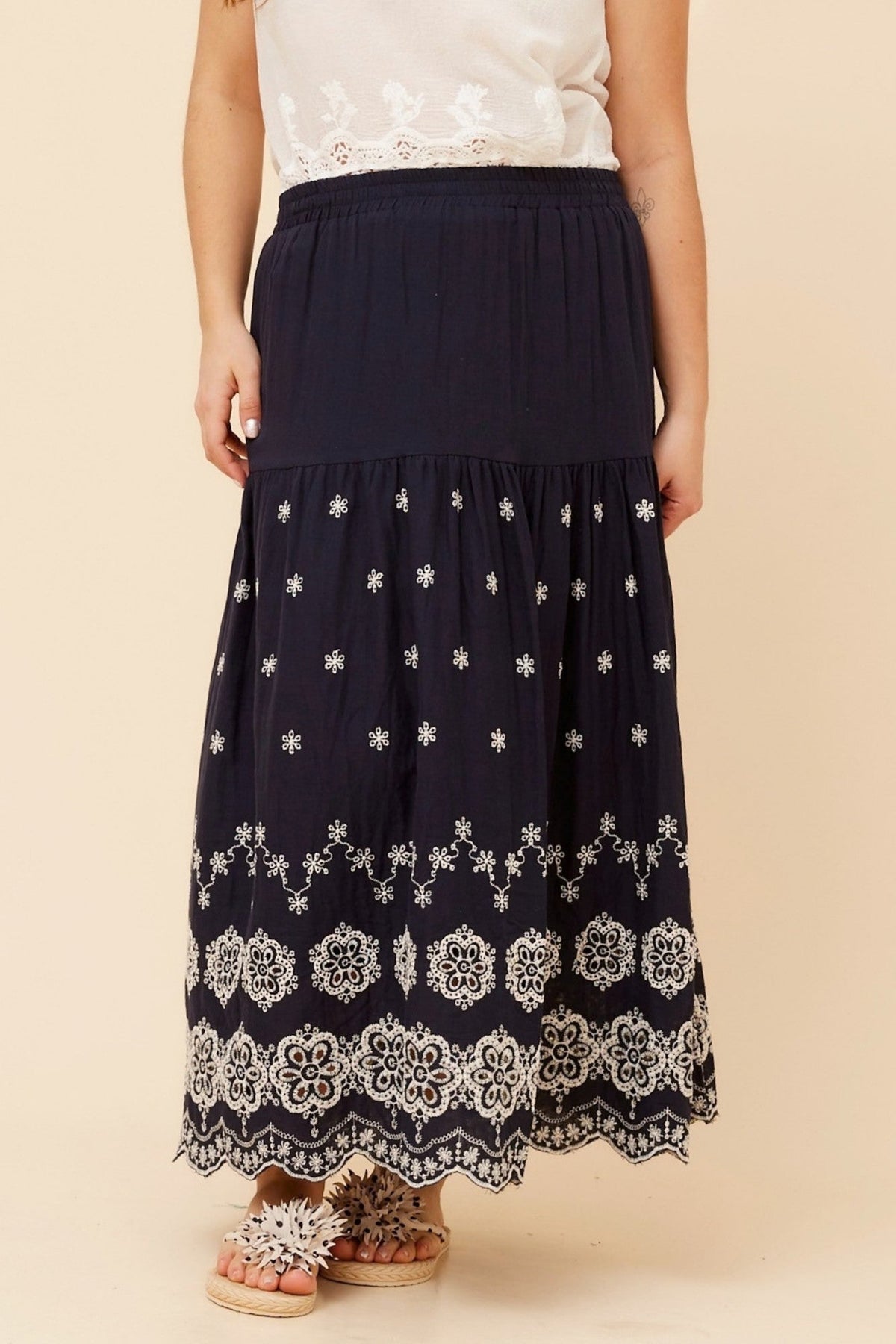 ODELA EMBROIDERED MIDI SKIRT (Navy)