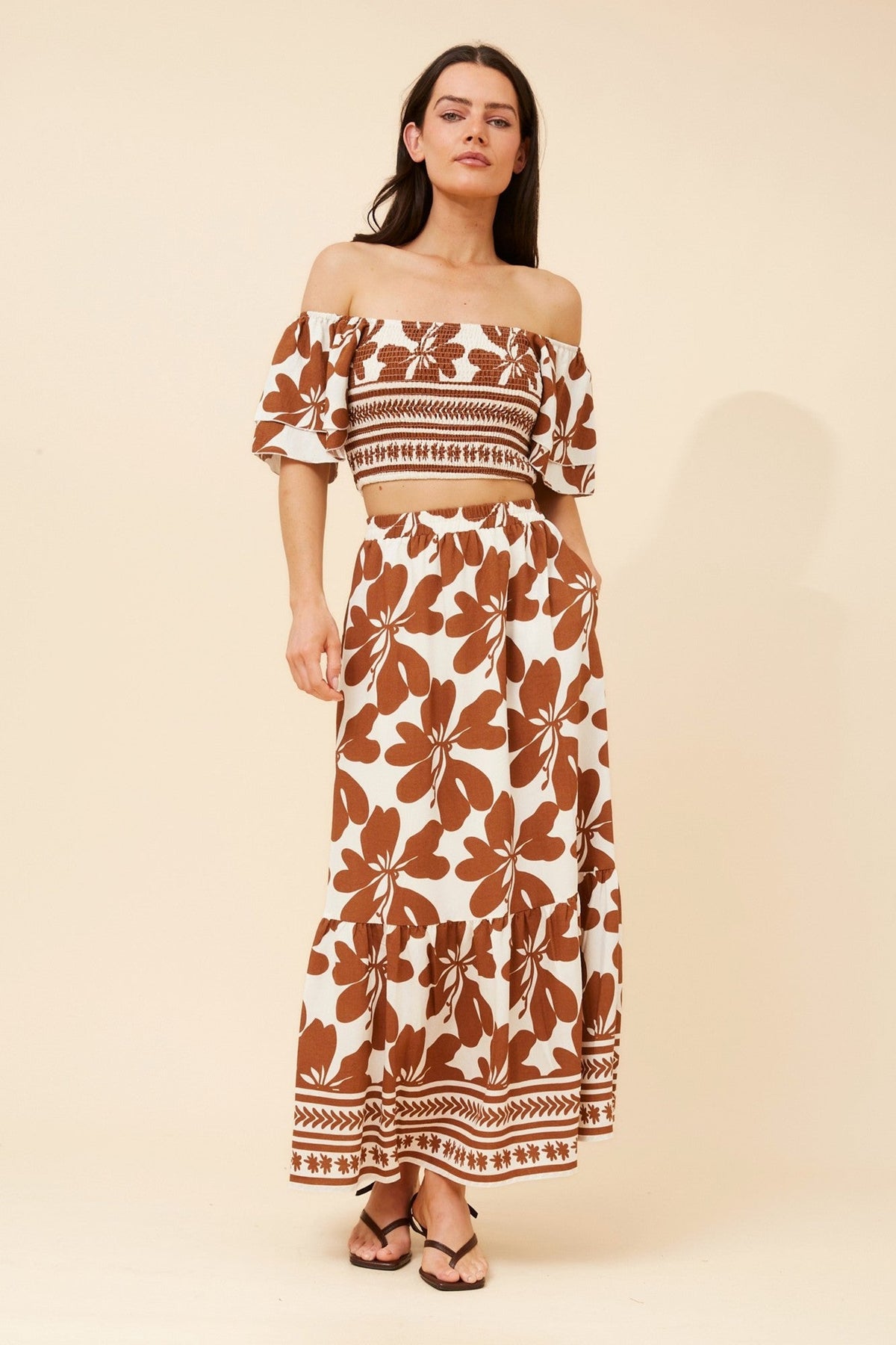 RIELLE BORDER PRINT TWO-PIECE SET (Toffee)
