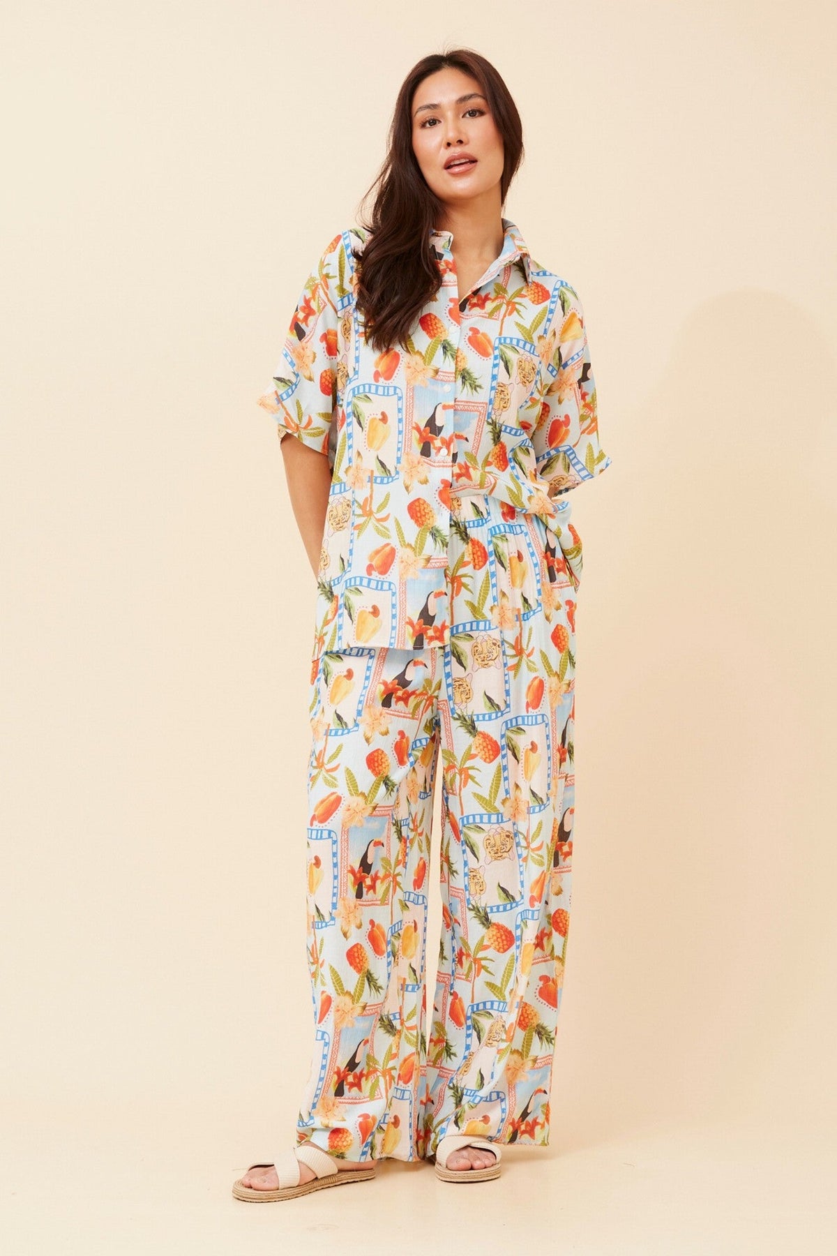 NEVELLE TWO-PIECE SET (Multi Blue)