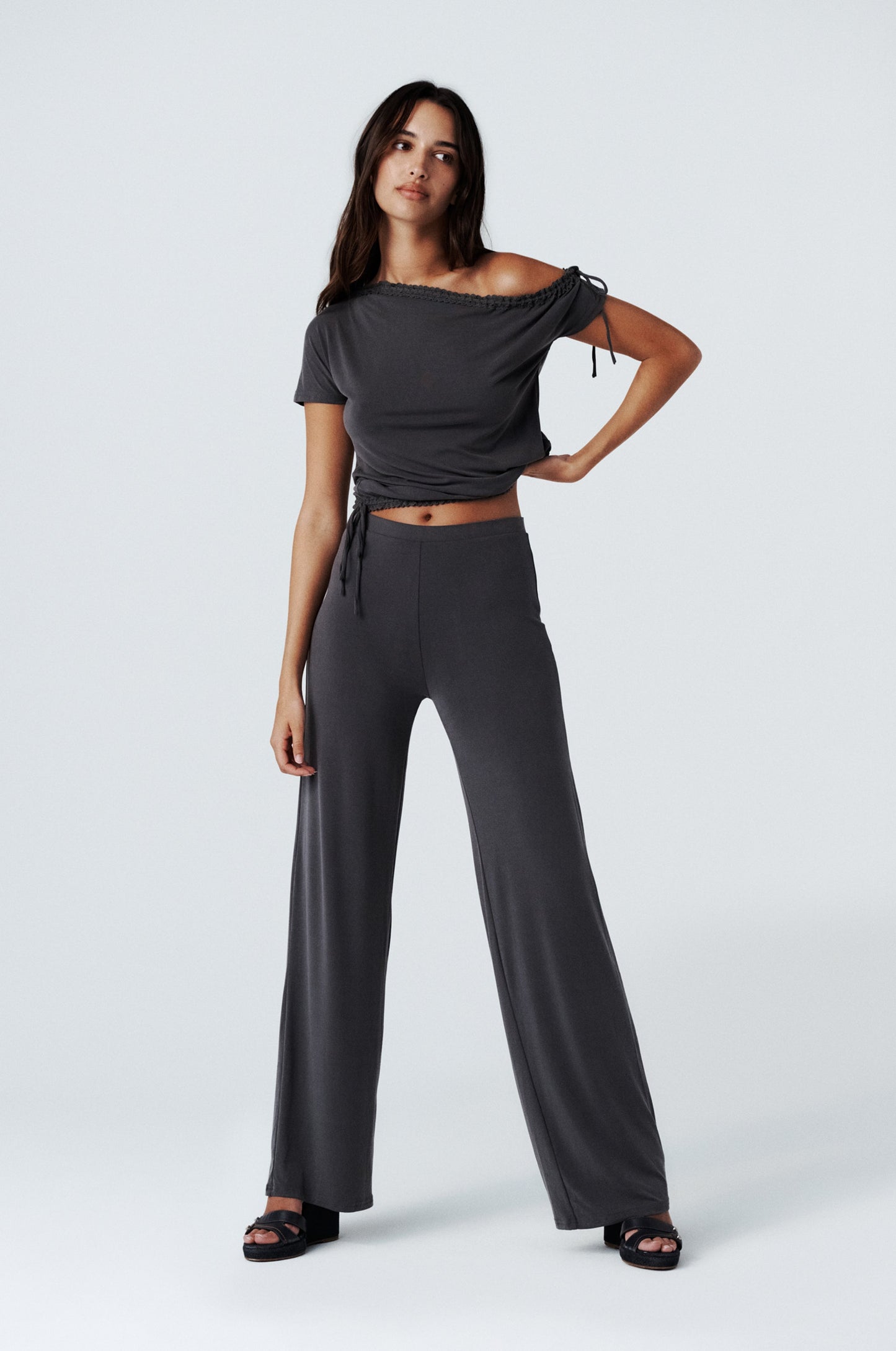 Simi Pant (Charcoal)