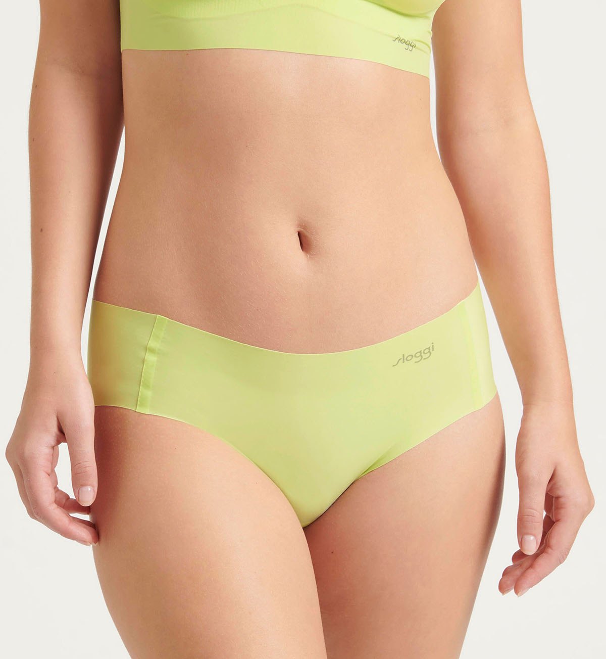 Image of Briefs. Productname: Triumph Sloggi Zero Feel Hipster in Foujere colour by brand - Triumph