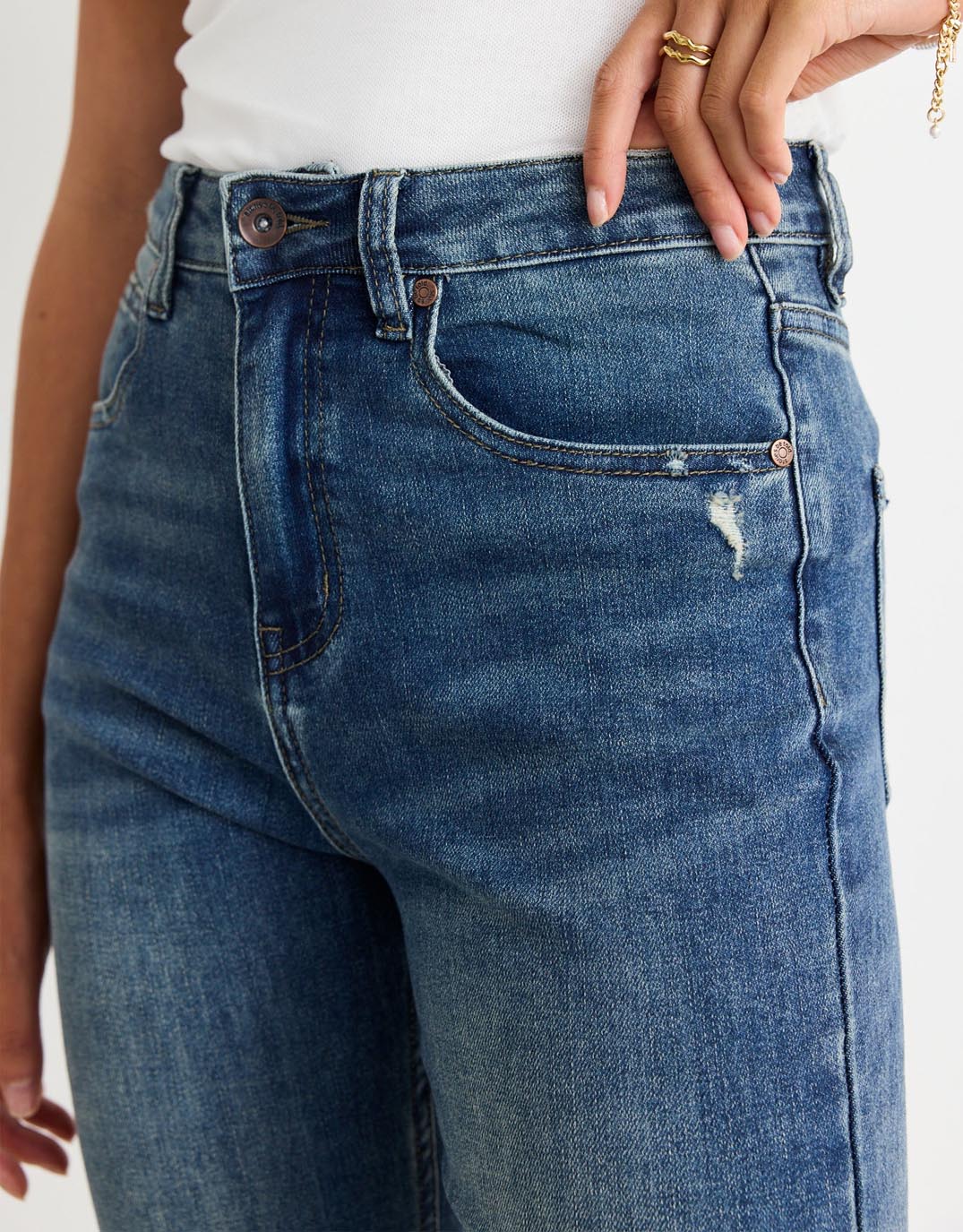 Farah High Rise Straight Leg Jeans - (Mid Blue)