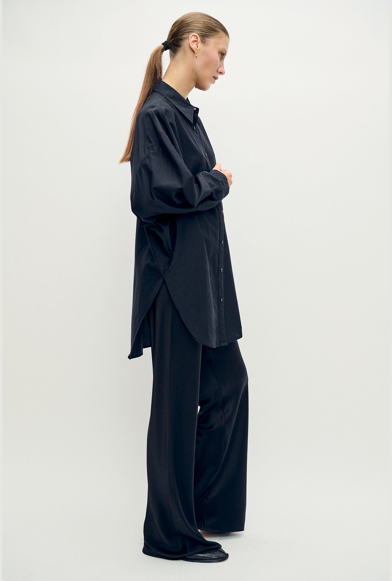 Laundry Cotton Silk Round Shirt (Black)