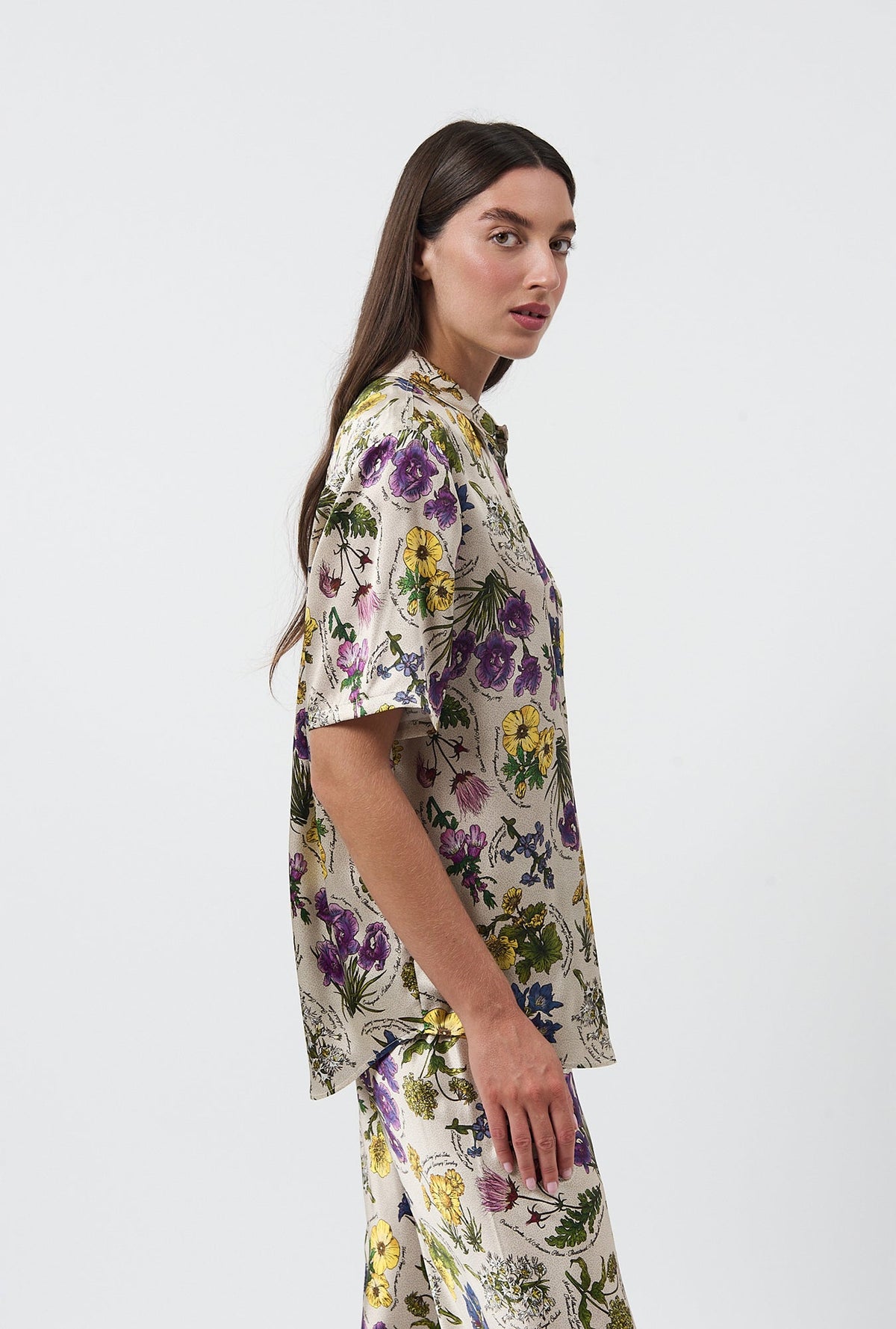 Silk Laundry Short Sleeve Boyfriend Shirt (Endangered Flowers)