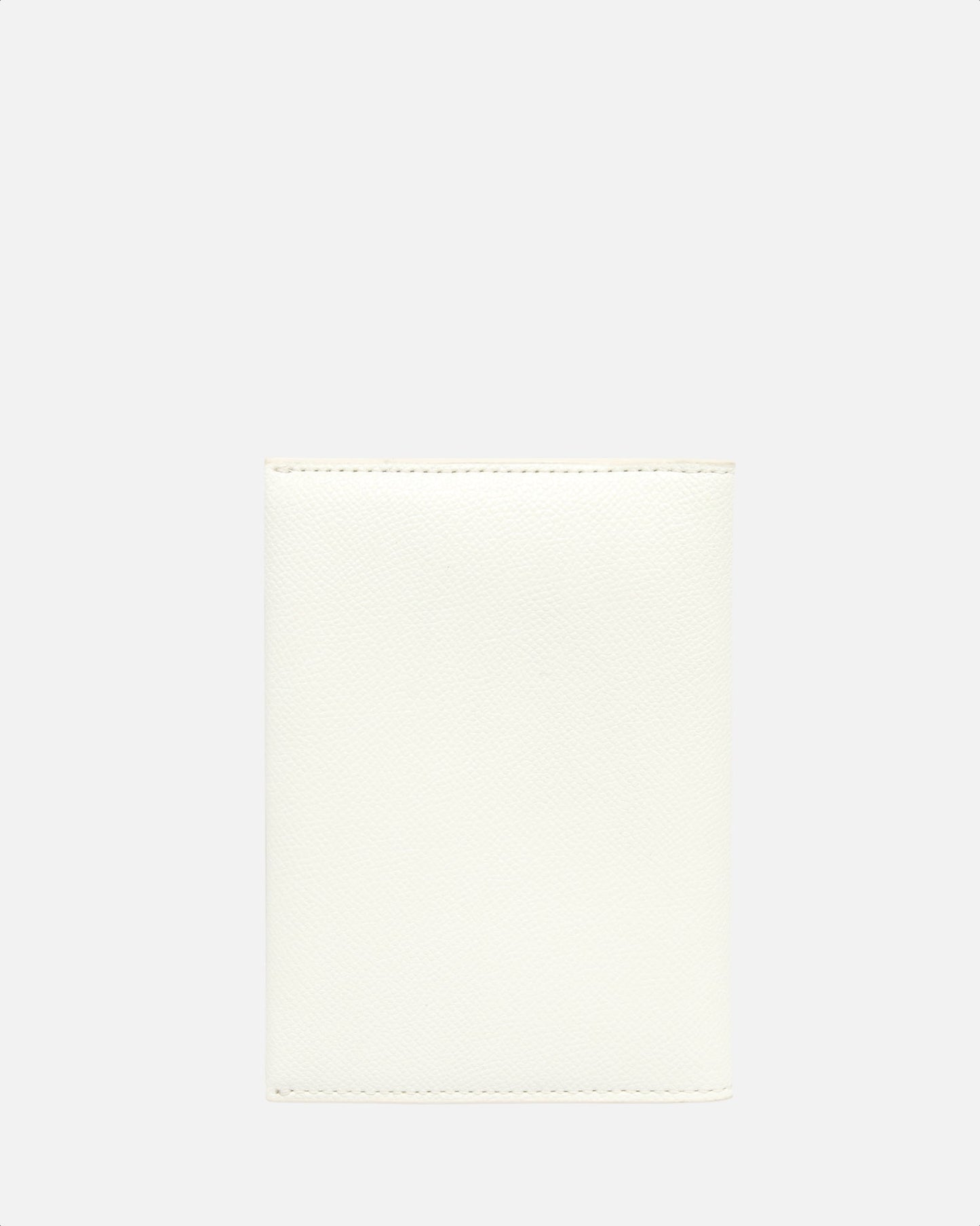 The Daily Edited Essentials Passport Holder Pure (White)