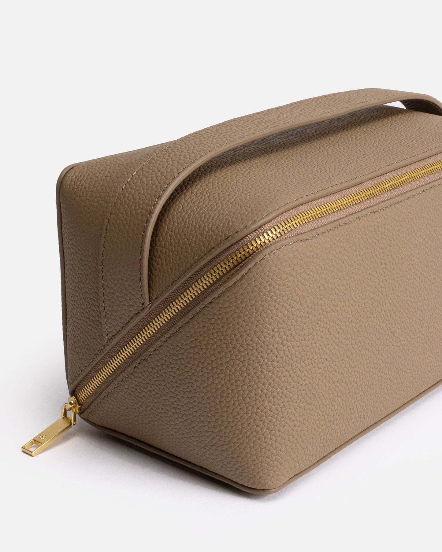 The Daily Edited Olivia Large Travel Case (Sepia)