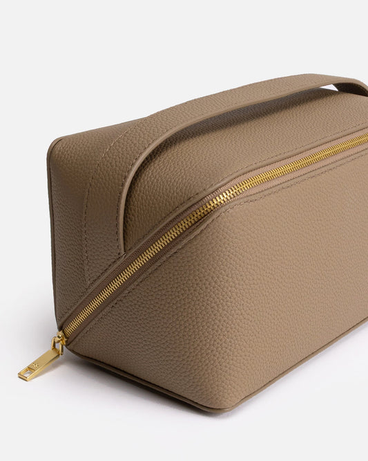 The Daily Edited Olivia Large Travel Case (Sepia)