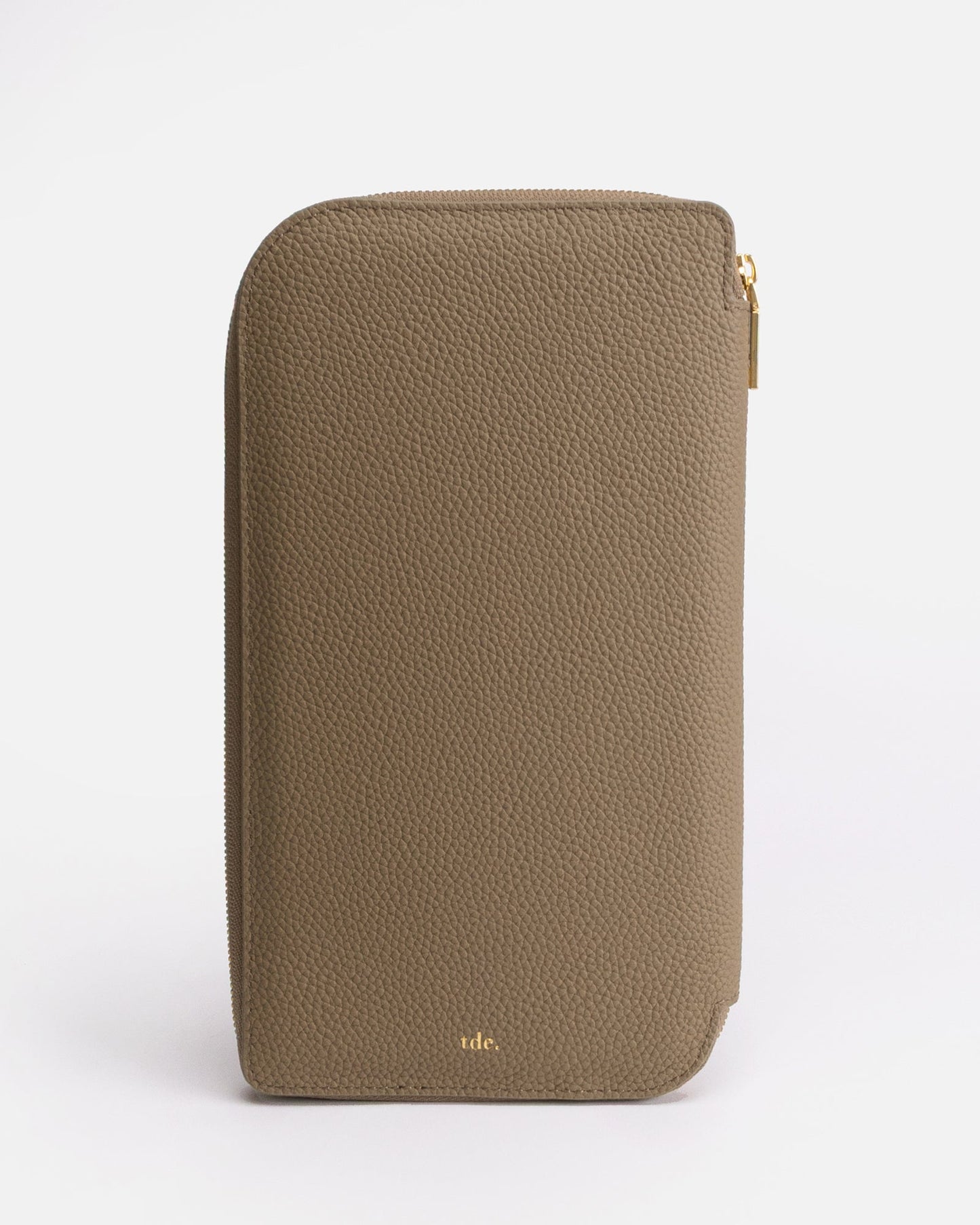 The Daily Edited Olivia Family Travel Wallet (Sepia)