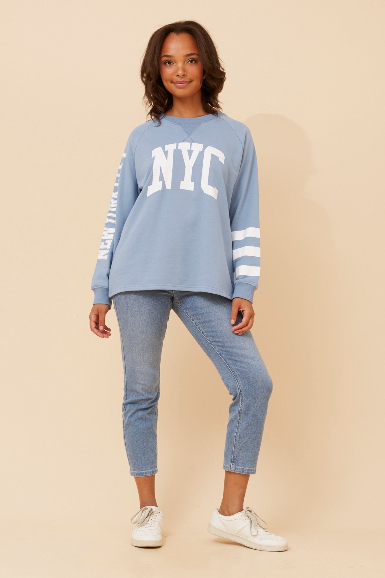 HUETTE GRAPHIC PRINT TOP (Blue Jean)
