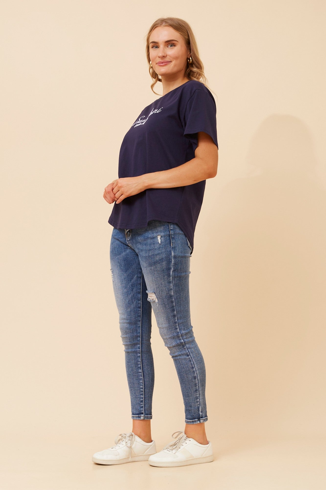 BINDI EMBROIDERED T-SHIRT (Navy)
