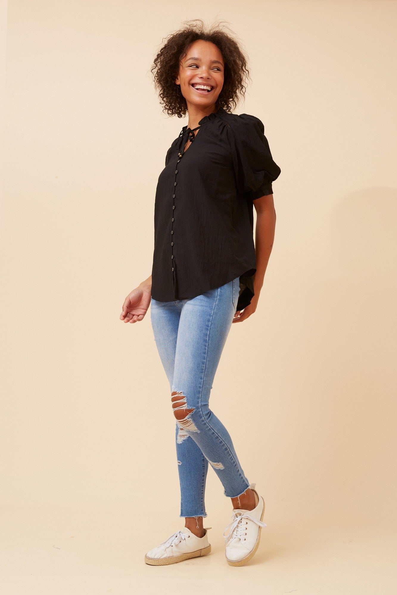 JADIRA SOLID BLOUSE (Black)