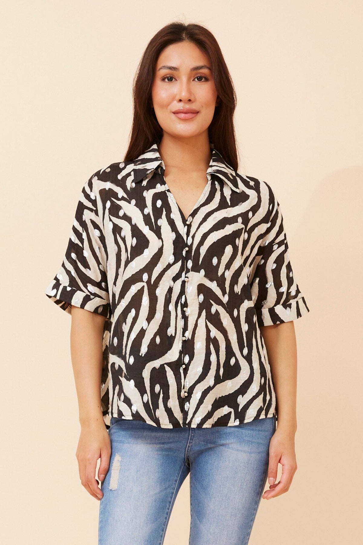 ZENAIDA ANIMAL PRINT SHIRT (Black)