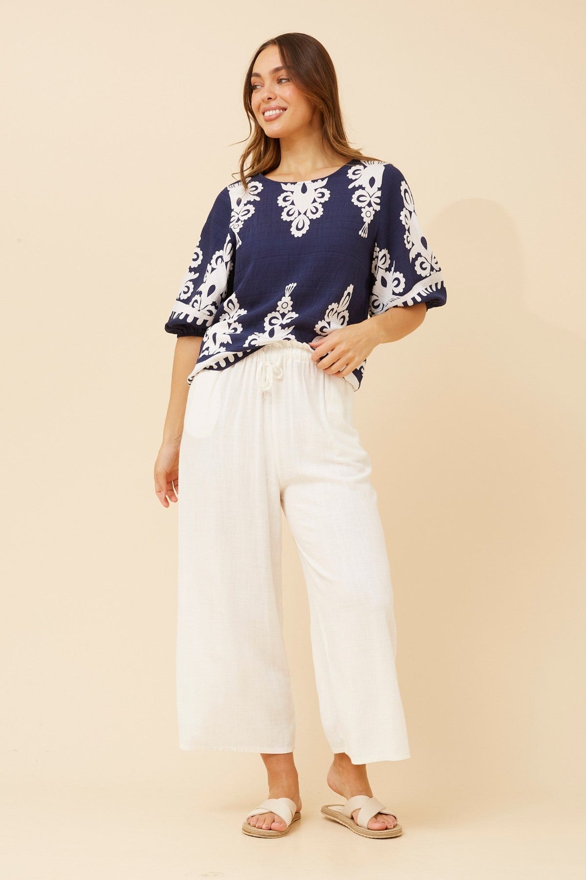 LIESL BORDER PRINT TOP (Beige)