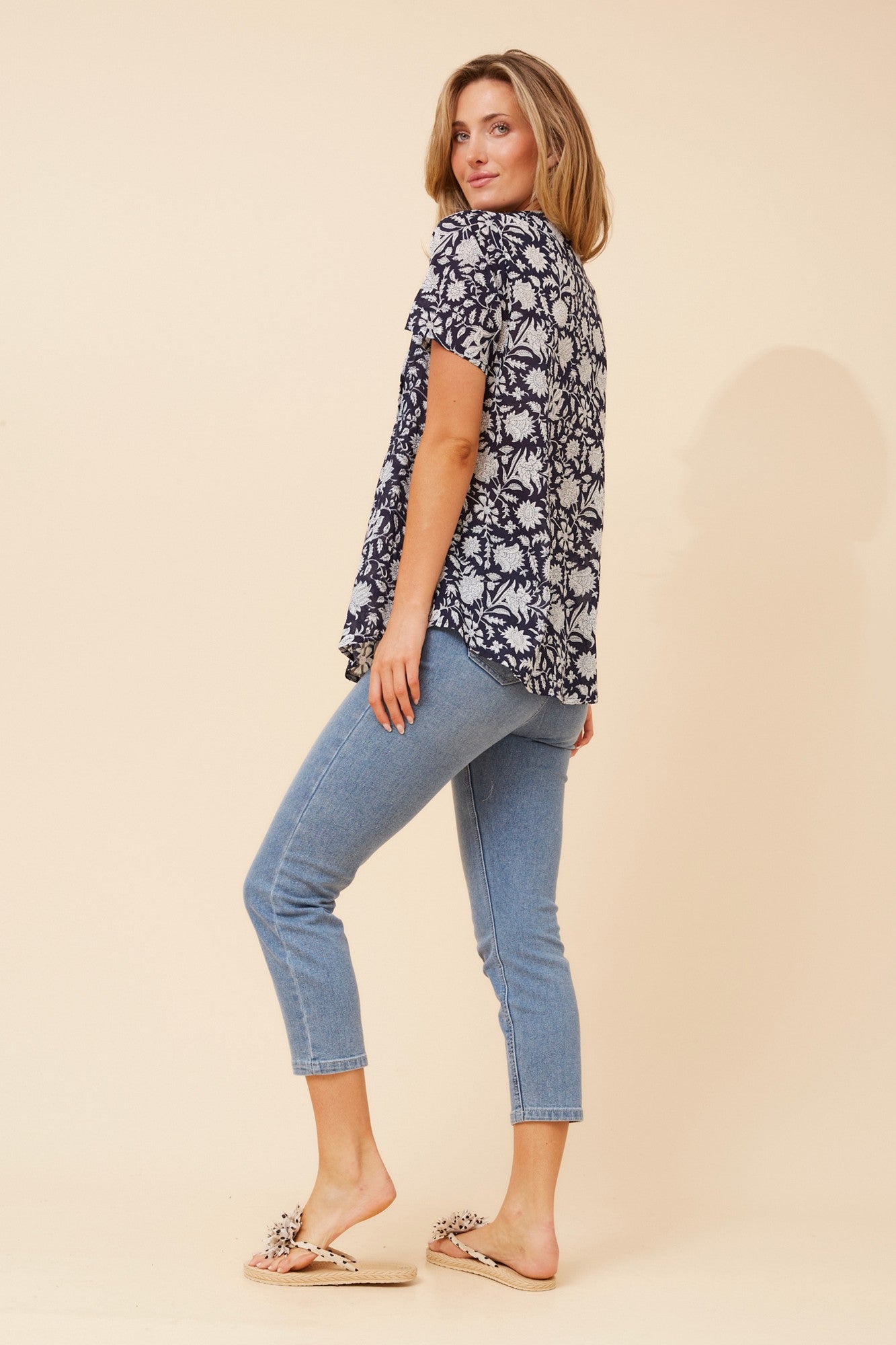 GIORGIANA FLORAL TOP (Navy/White)