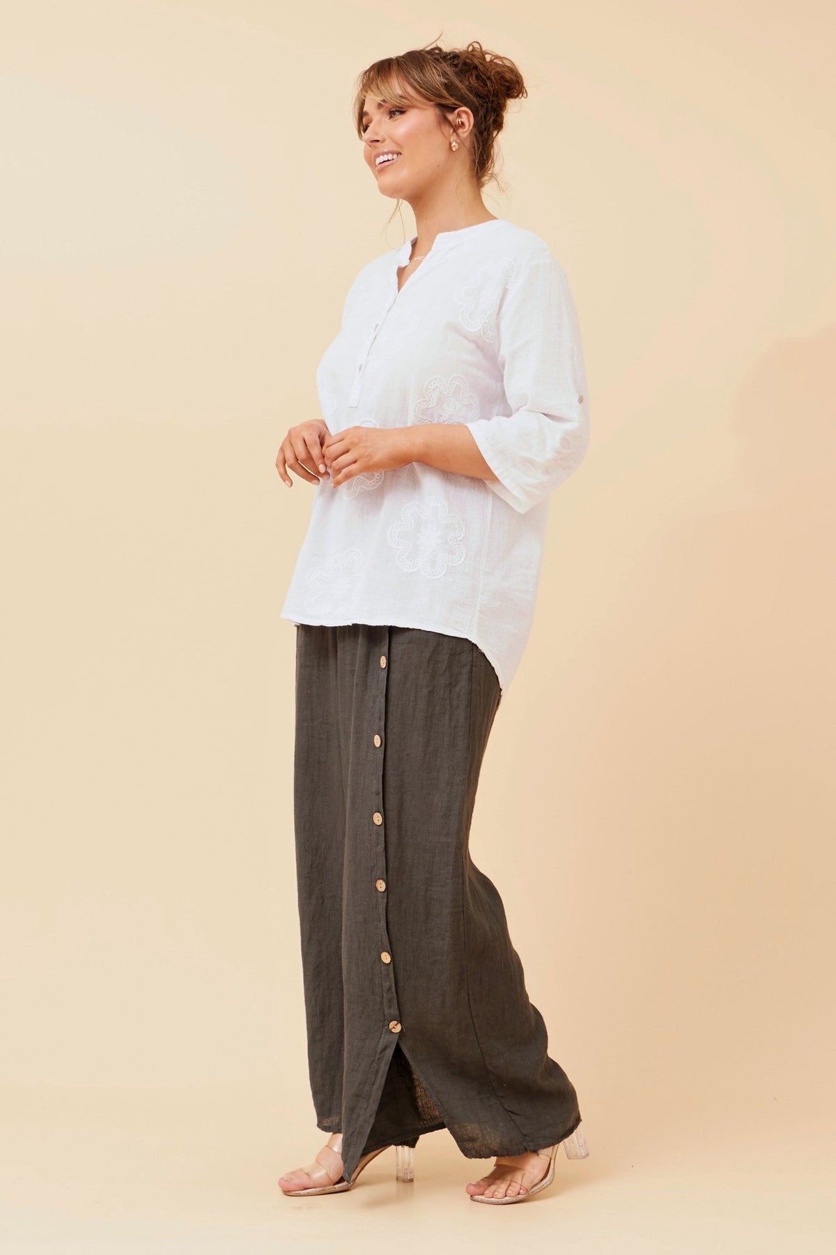 ROSETTI FLORAL EMBROIDERED TOP (White)
