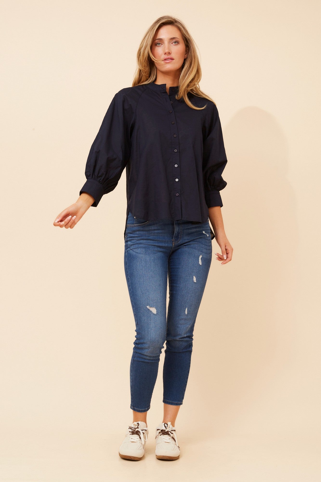 GAYEL SOLID LINEN BLEND BLOUSE (Chocolate)
