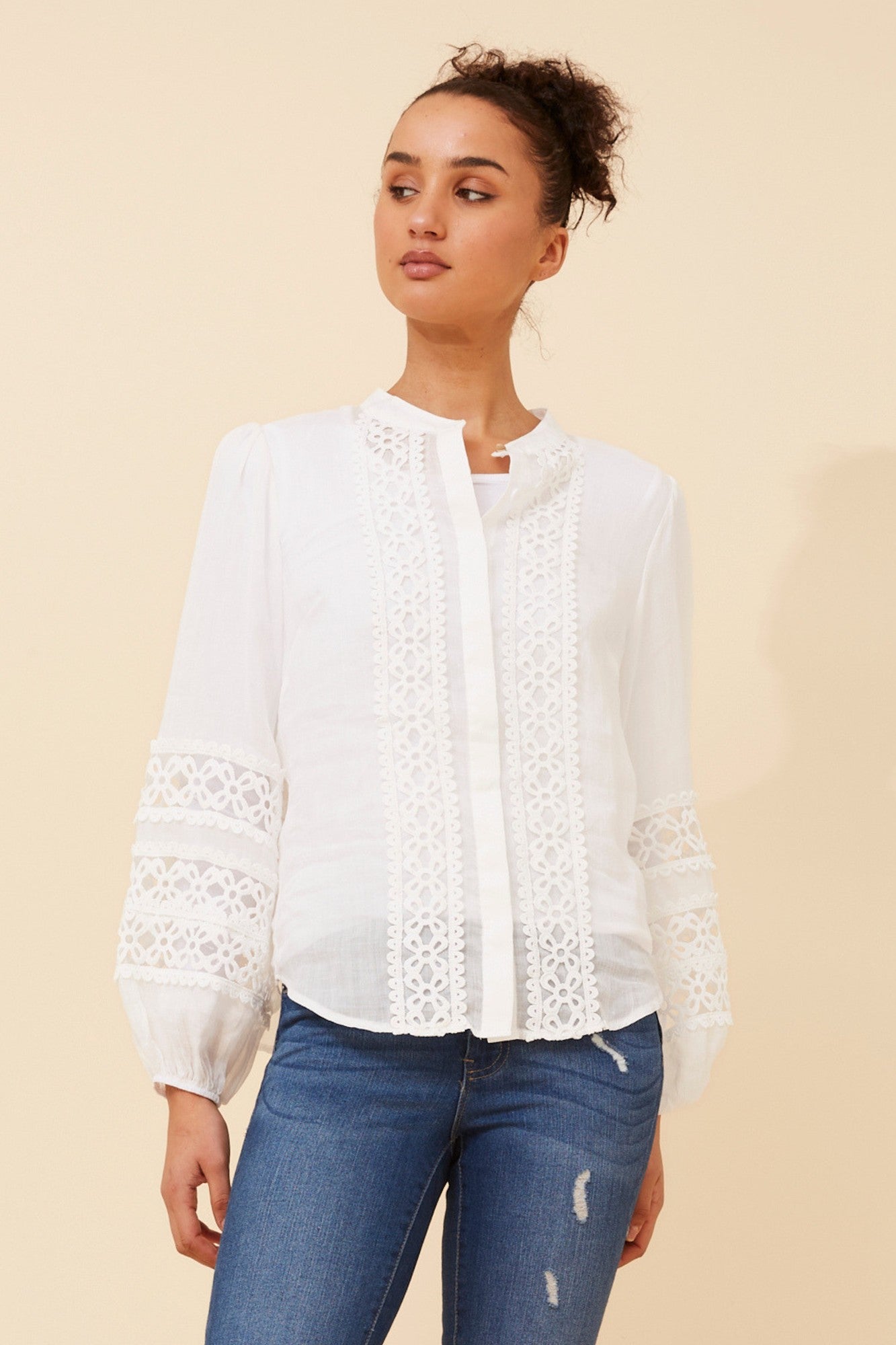 GINNIFER SOLID LINEN BLEND BLOUSE (White)