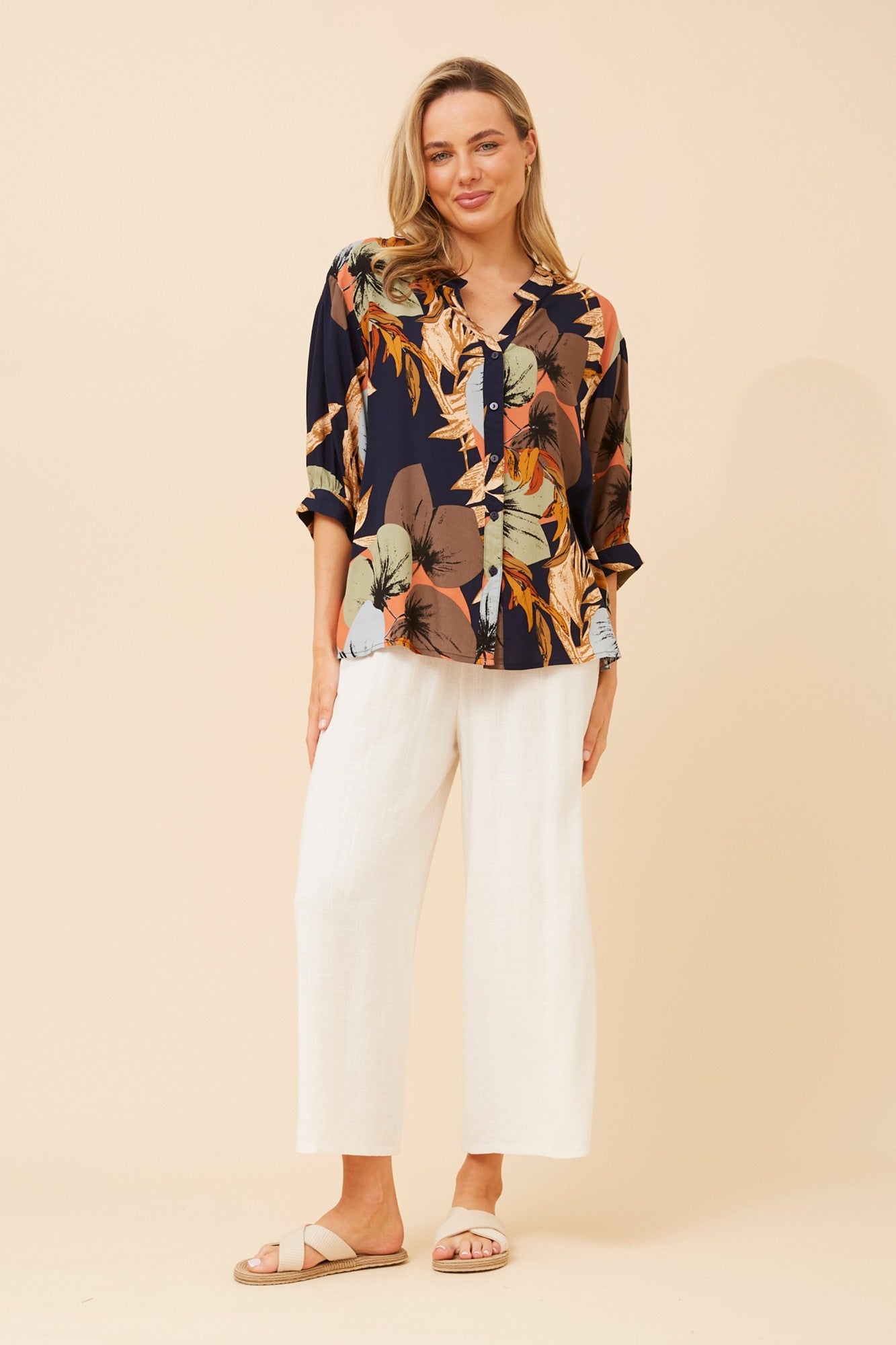 BELINA FLORAL SHIRT (Navy)