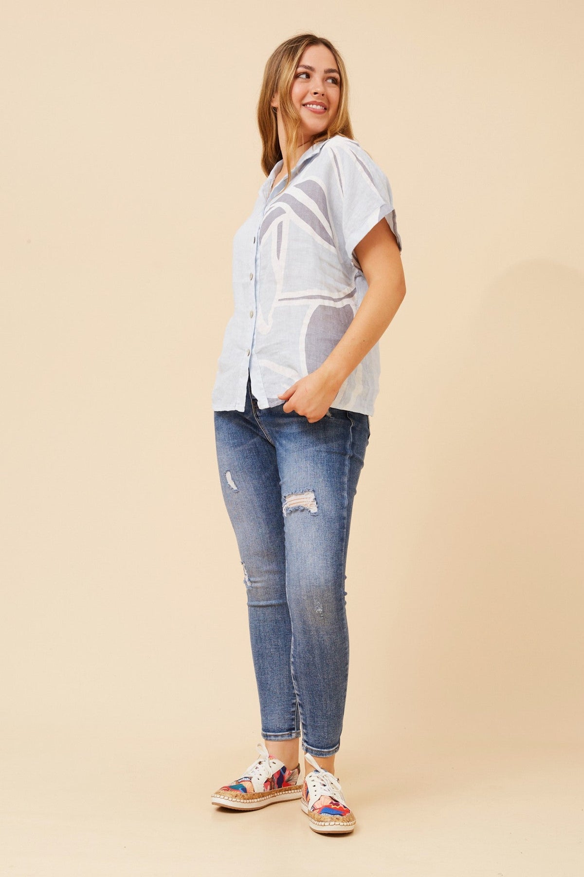LOREDANA ABSTRACT PRINT LINEN SHIRT (Light Blue)