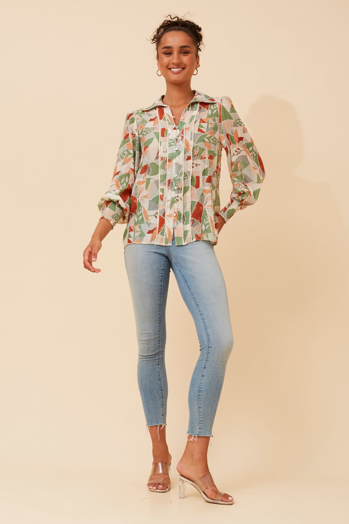 ELKE ABSTRACT PRINT BLOUSE (Sage)