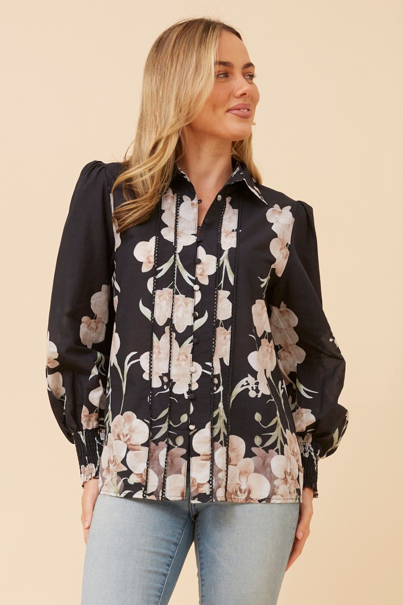ELKE FLORAL SHIRT (Multi Black)