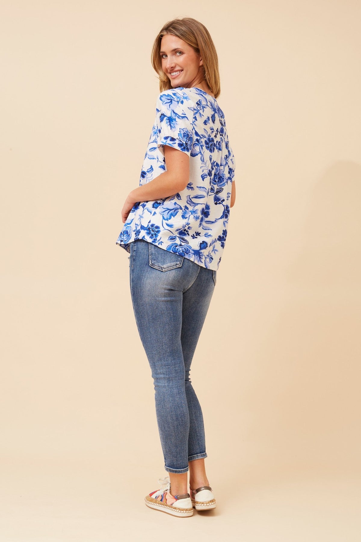 OSMOND FLORAL TOP (Multi Blue)
