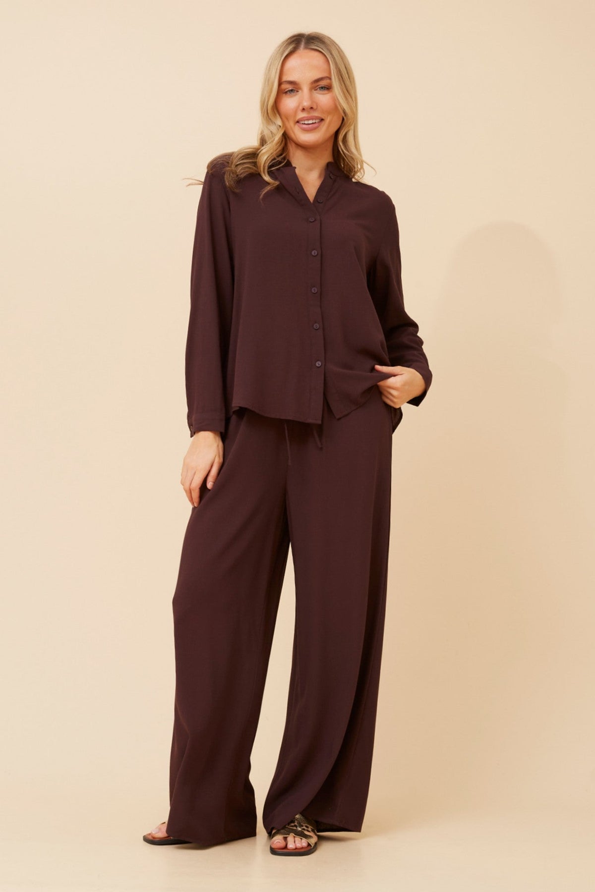 OTTILYN SOLID SHIRT (Chocolate)