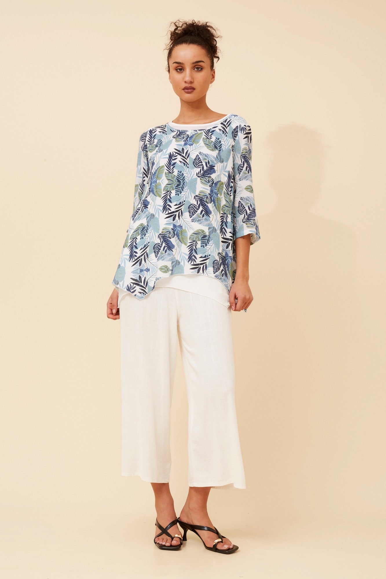 BENI LEAF PRINT TOP (Blue)