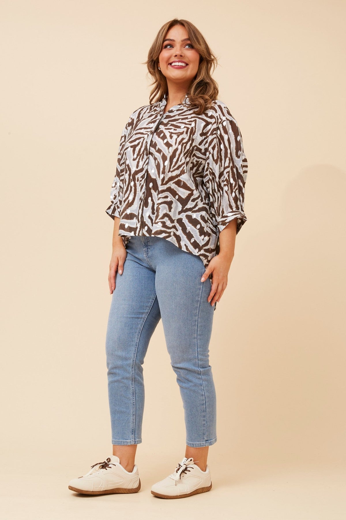 BELINA ABSTRACT PRINT SHIRT (Chocolate)