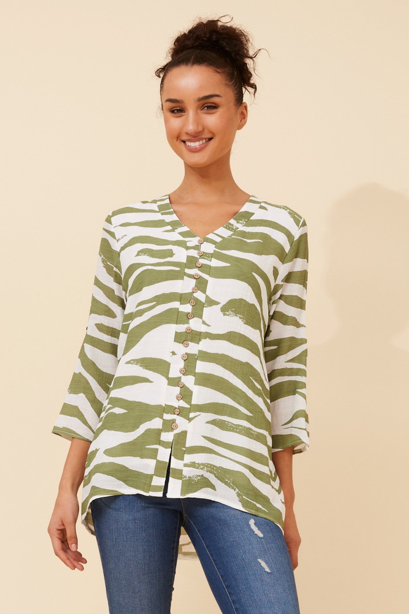 RUBY ABSTRACT PRINT TOP (Khaki)