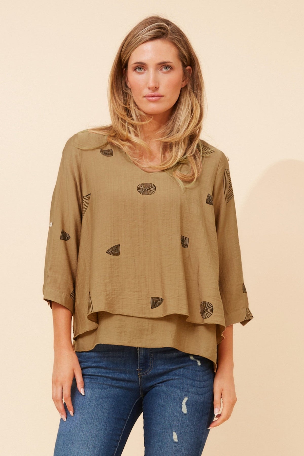 Caroline Morgan Australia LORETO ABSTRACT PRINT TOP (Toffee)