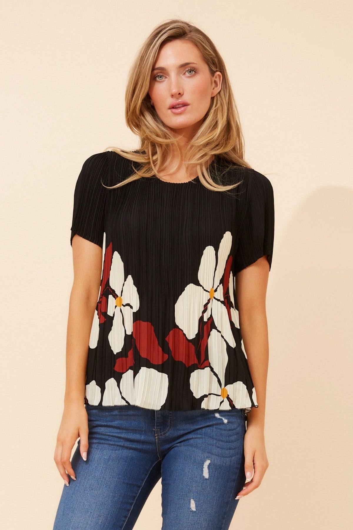 JIMELLA FLORAL PLEATED TOP (Black)