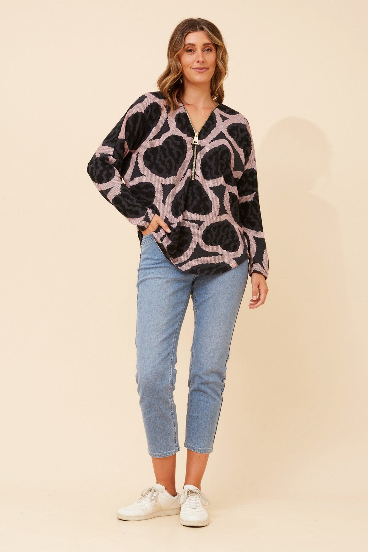 SUVI HEART PRINT TOP (Multi Red)