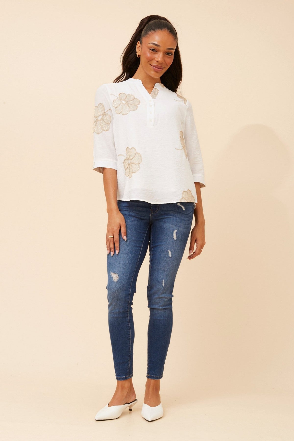 NORNAH EMBROIDERED TOP (White)