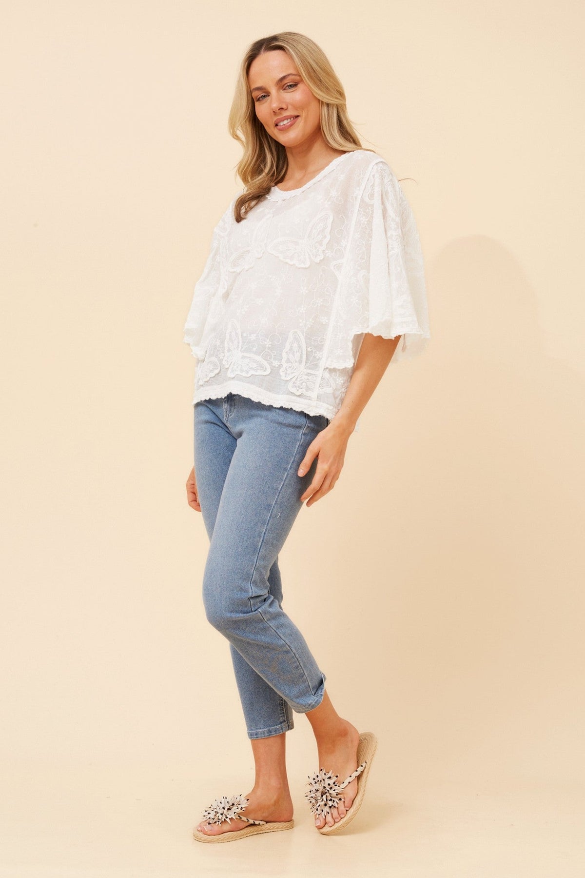 DEVONA EMBRIODERED TOP (White)