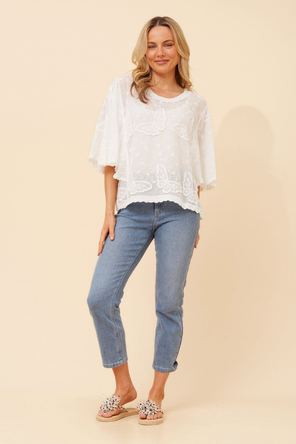 DEVONA EMBRIODERED TOP (White)