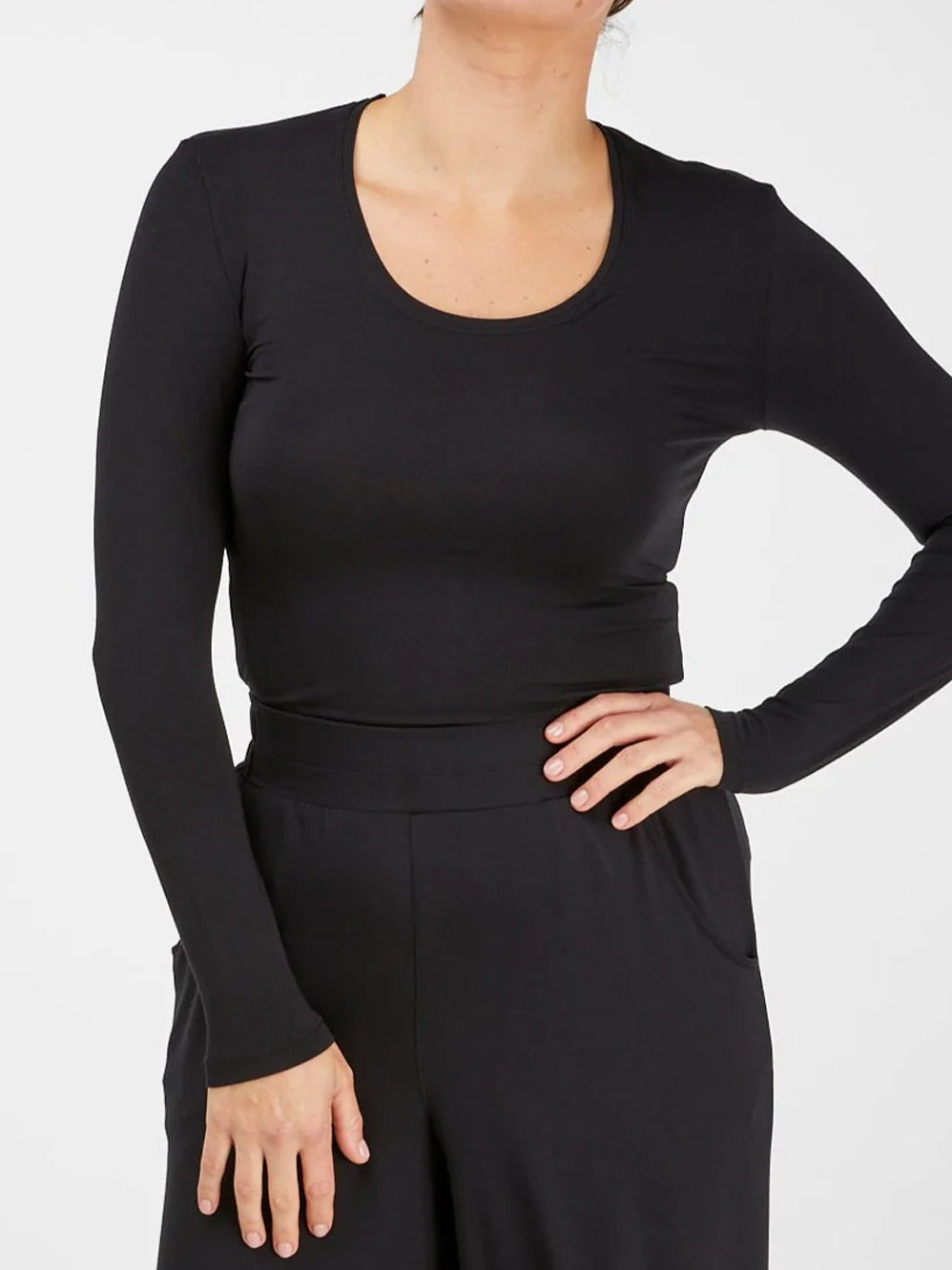 TANI LONG SLEEVE SCOOP TEE (Marine)