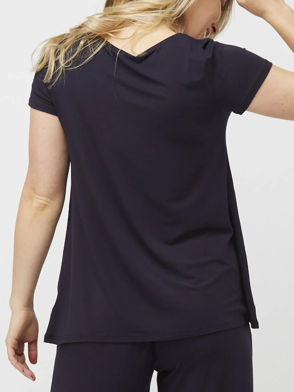 TANI SWING TEE (Black)