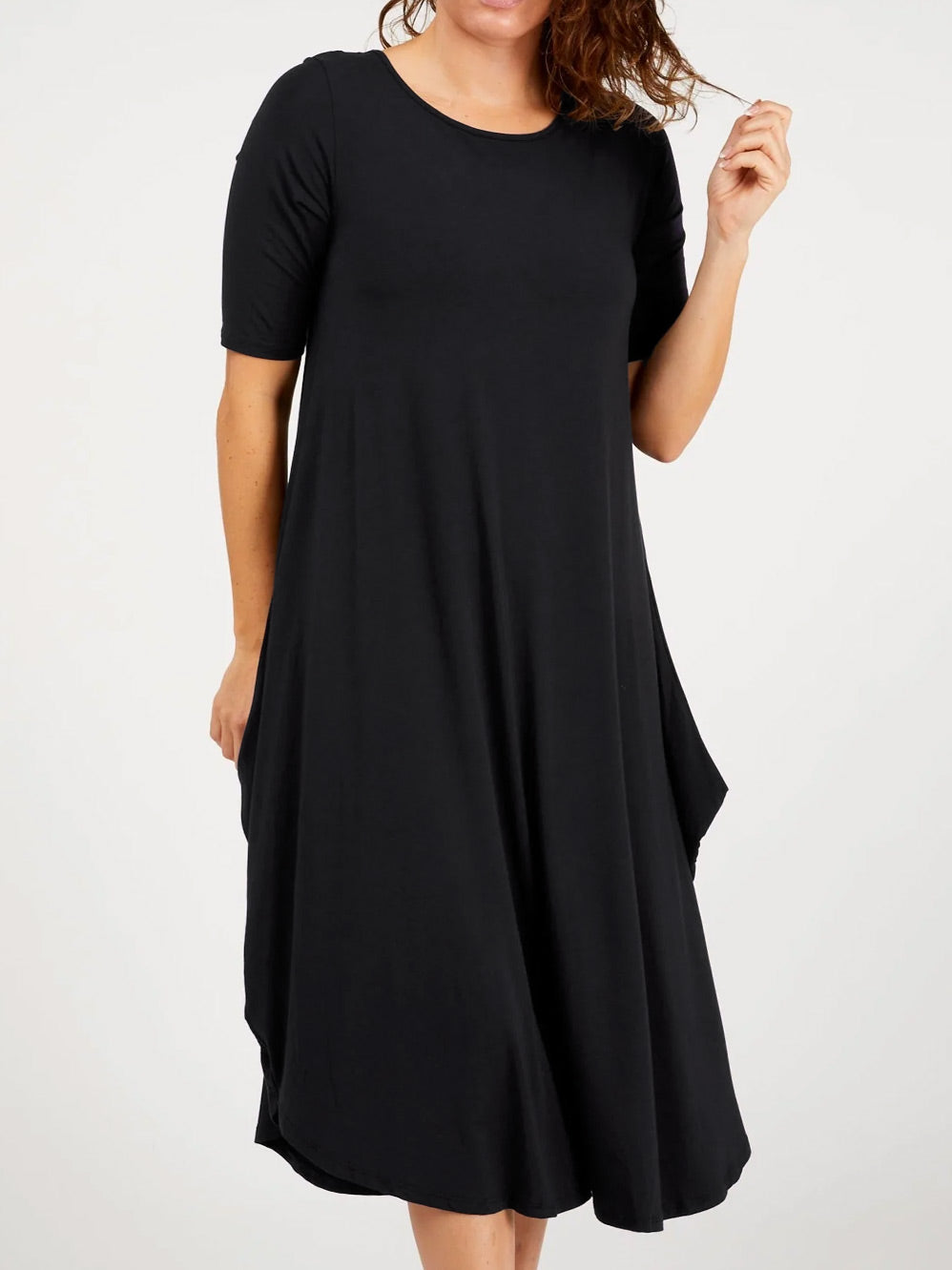 Tani Relaxed Tri Dress (Black)