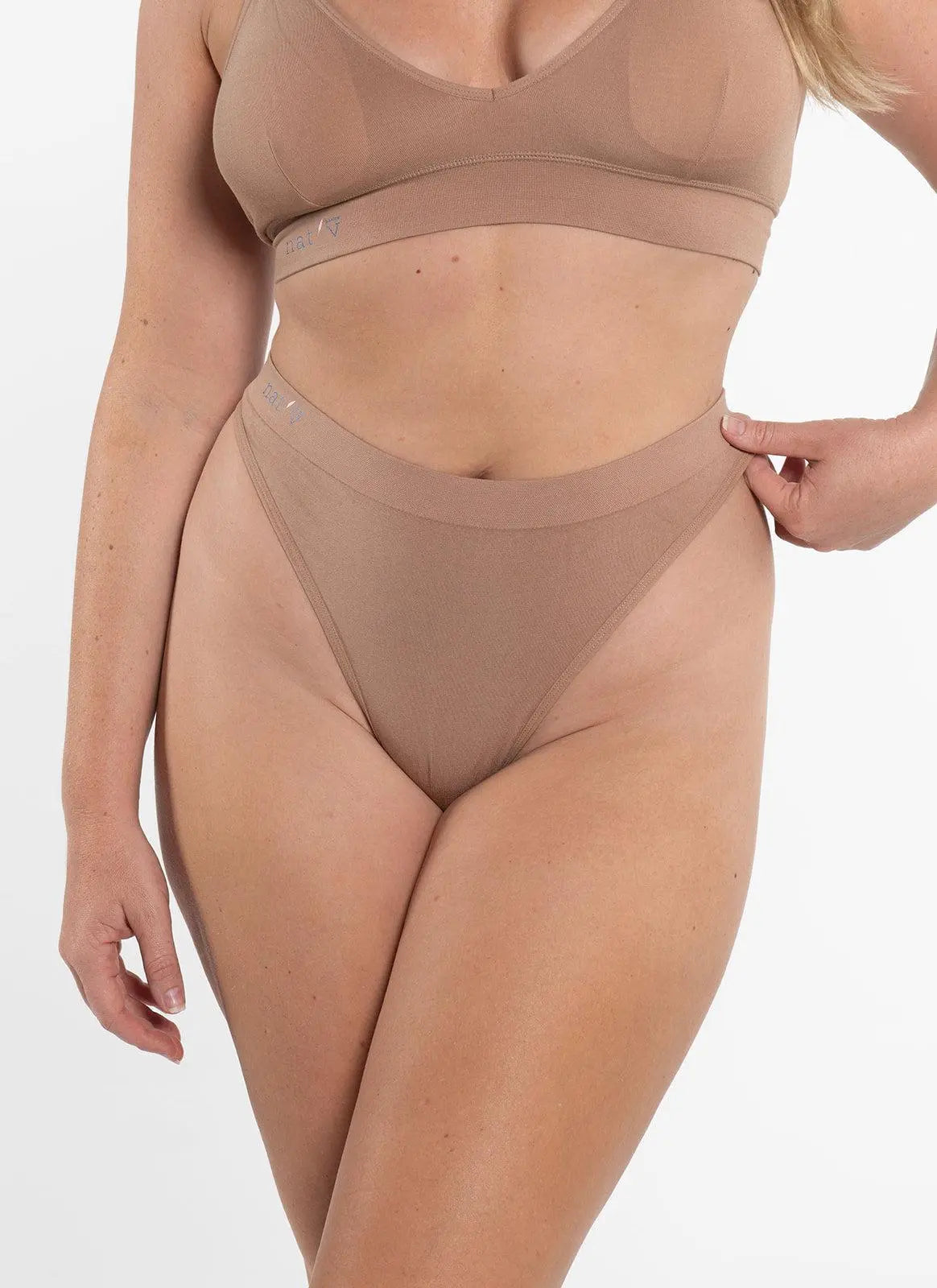 CHEEKY G STRING - CHESTNUT